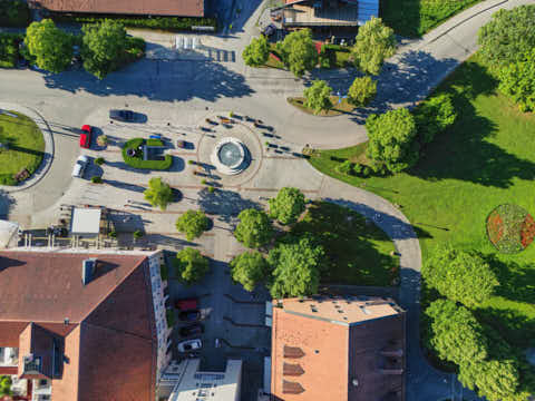 Gemeinde Bad_Griesbach Landkreis Passau Brunnen am Brunnenplatzl (Dirschl Johann) Deutschland PA